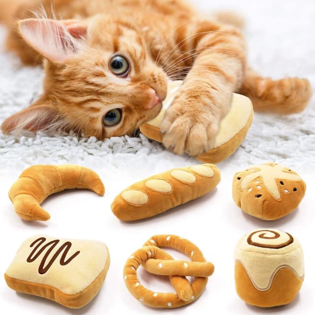 Plush Bread Catnip Toys for Indoor Cats 6 Pack