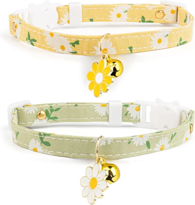 2 Pack Cotton Breakaway Cat Collar with Bell Yellow&Green Flowers Pendant Cute Kitten Cat Collar Suited to
