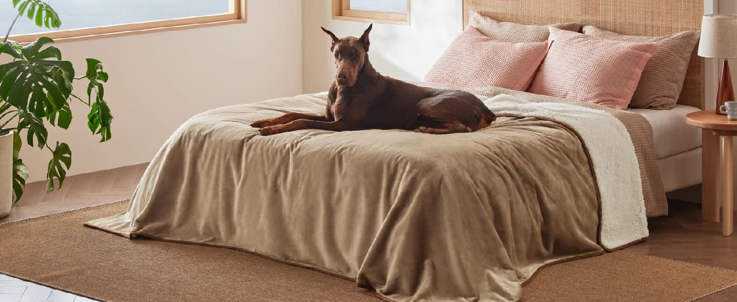 Waterproof Dog Blankets for Large Dogs Sherpa Fleece Throw — 40X50 — product details