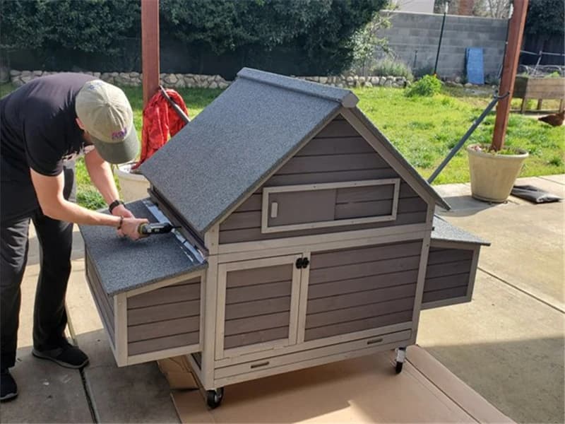 Large Chicken Coop on Wheels Mobile Wooden Hen House Weatherproof Duck Poultry Cage 67.3" L for 6-8 Chickens — Voice Of Customer