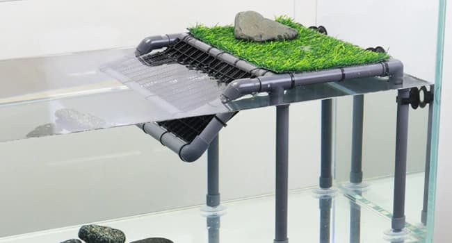 Extra Large Turtle Basking Platform with Artificial Grass — Robust Tubes