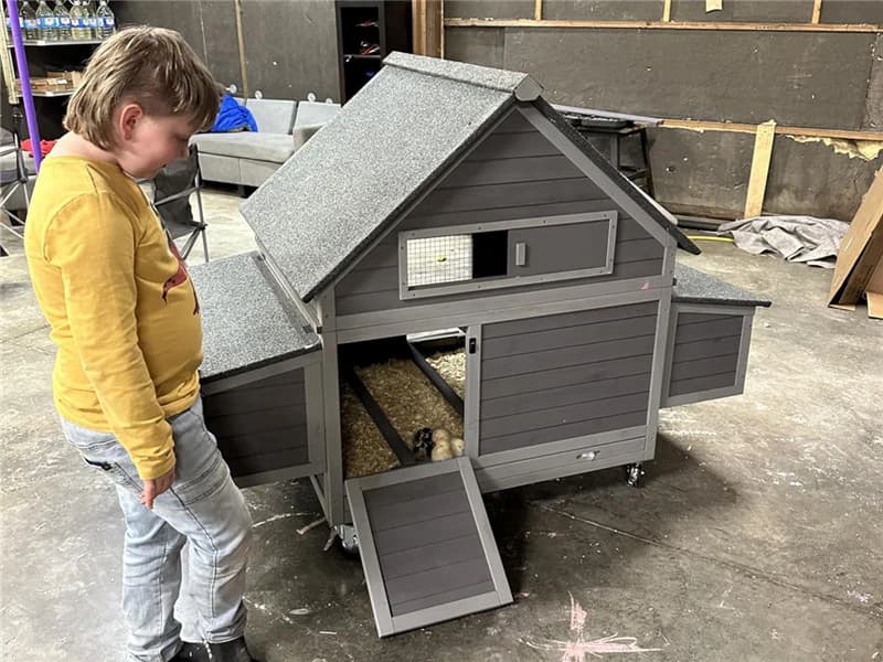Large Chicken Coop on Wheels Mobile Wooden Hen House Weatherproof Duck Poultry Cage 67.3" L for 6-8 Chickens — Voice Of Customer