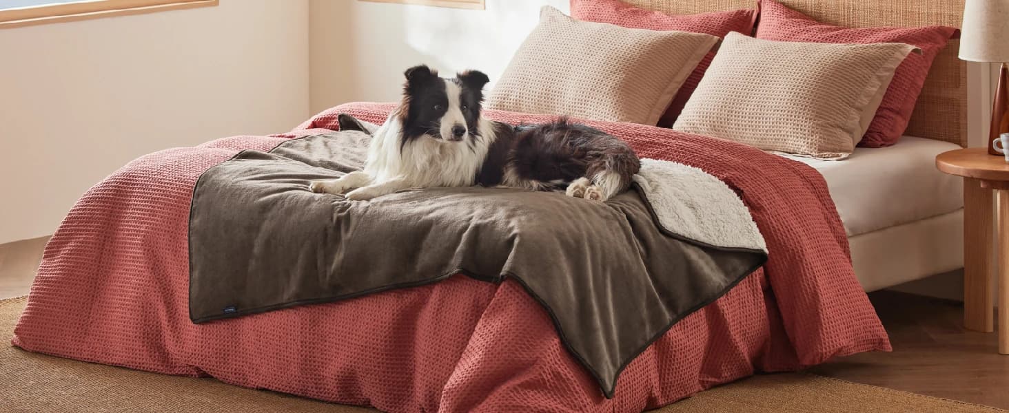 Waterproof Dog Blankets for Large Dogs Sherpa Fleece Throw — 40X50 — product details