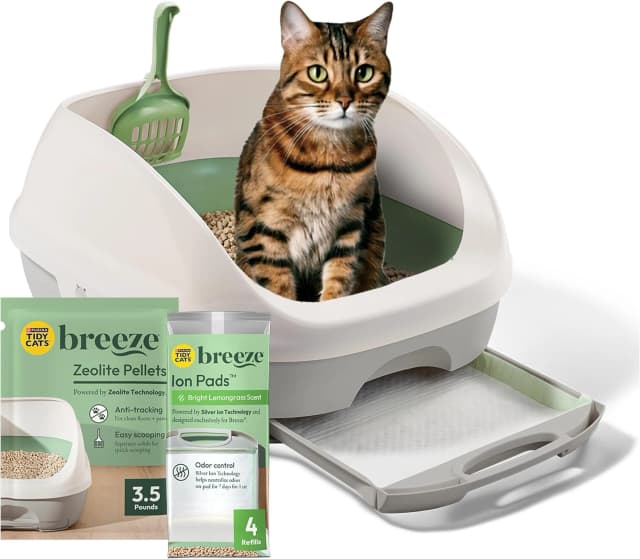Breeze Cat Litter Box System Kit with Pellets and Pads