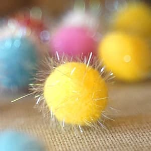 20PCS — 1.5INCH Extra Large Cat's Favorite Chase Glitter Ball Toy — collection imagery